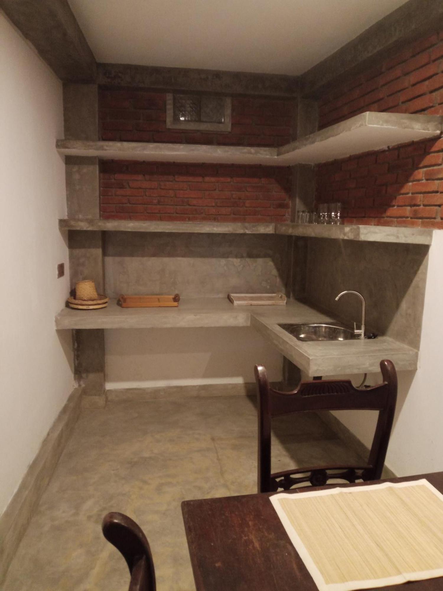 Hotel The Brick Wonder Habaraduwa Central Exterior foto