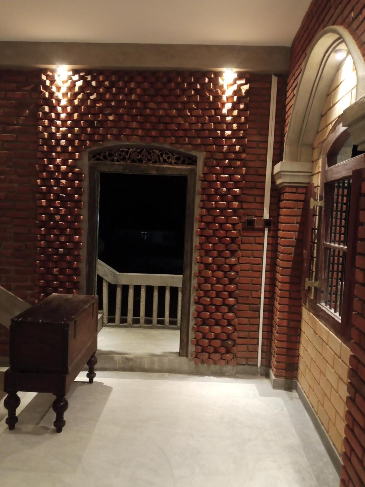 Hotel The Brick Wonder Habaraduwa Central Exterior foto